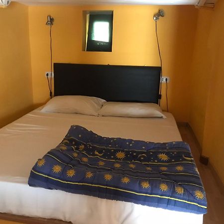 Guide Tour Apartments Неаполь Экстерьер фото
