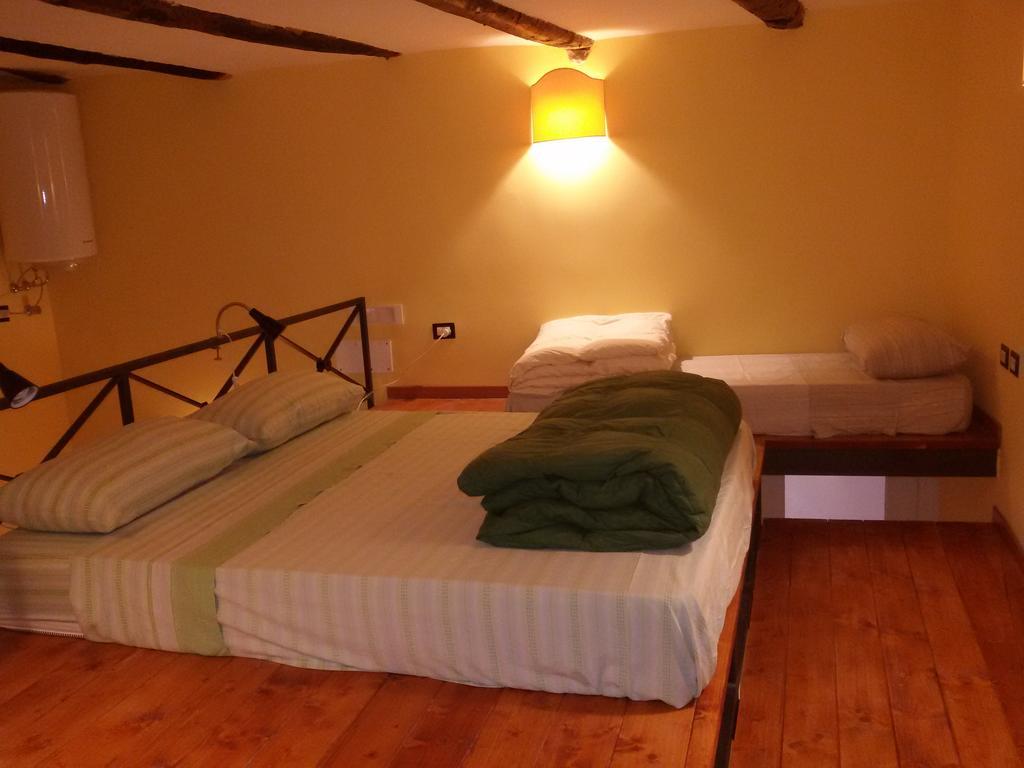 Guide Tour Apartments Неаполь Экстерьер фото